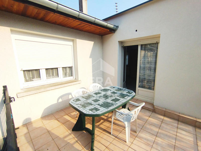 Maison - 90 m² - 5 pièces
