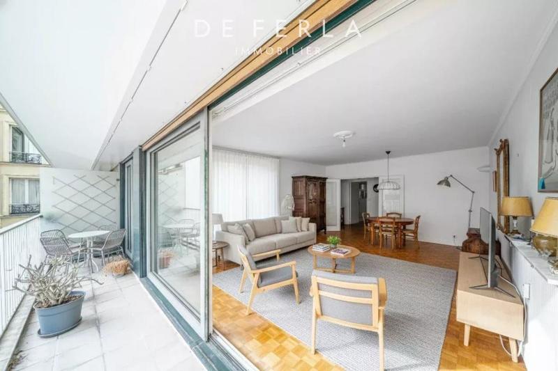 Appartement - 85 m² - 4 pièces