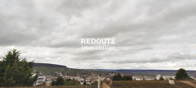 Maison - 92 m² - 5 pièces