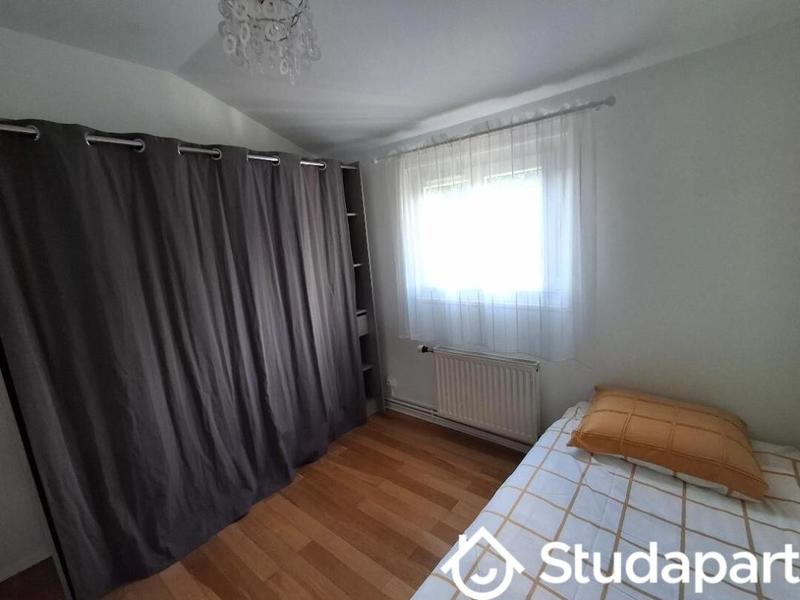 Chambre - 9 m² - 1 pièce