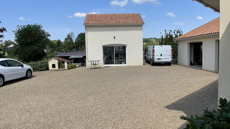 Villa - 151 m² - 9 pièces