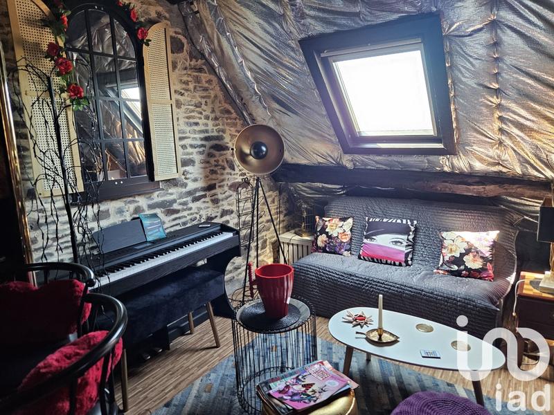 Maison - 313 m² - 9 pièces