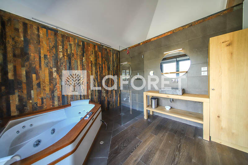 Maison - 150 m² - 5 pièces