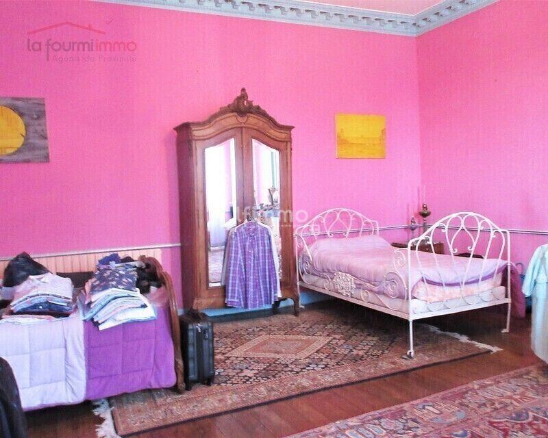 Maison - 530 m² - 17 pièces