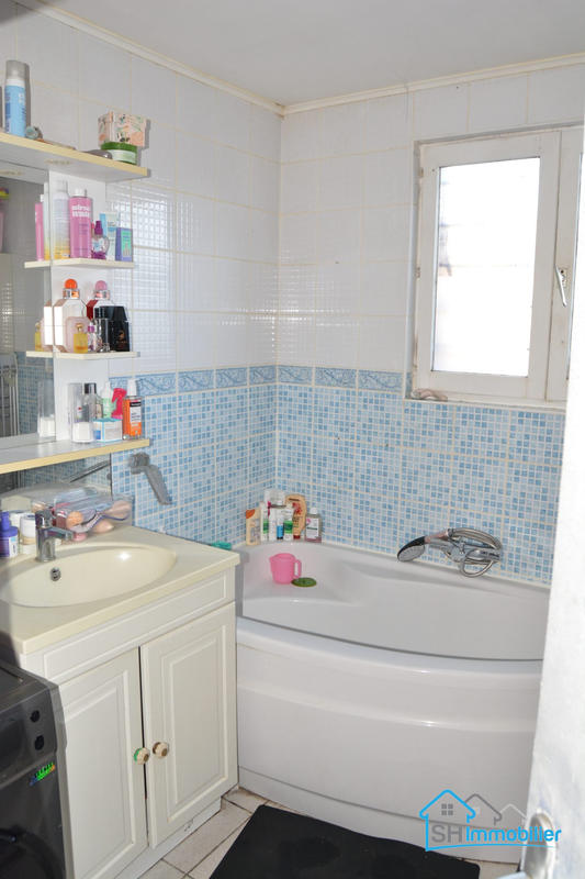 Maison - 100 m² - 6 pièces