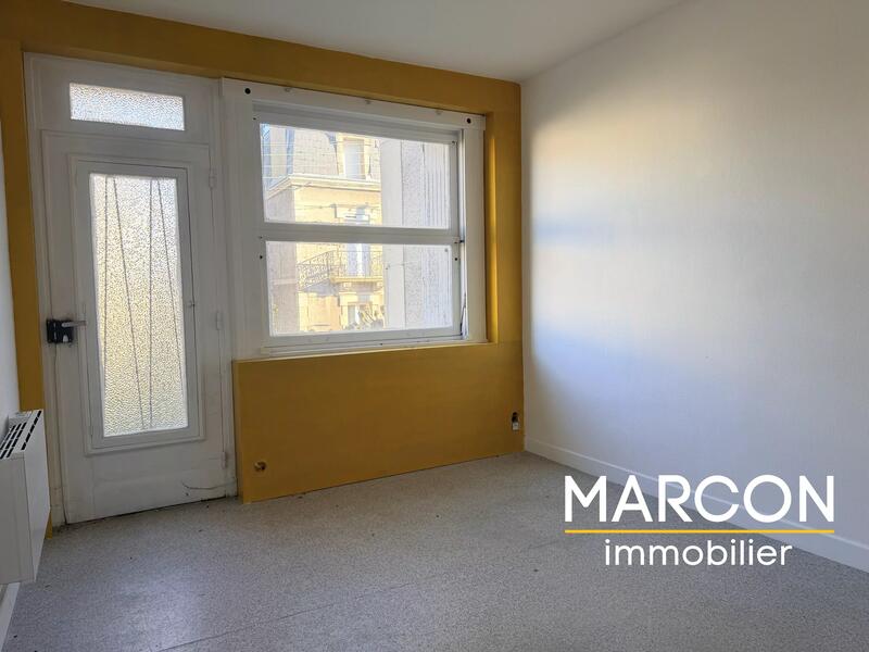 Maison de ville - 218 m² - 11 pièces