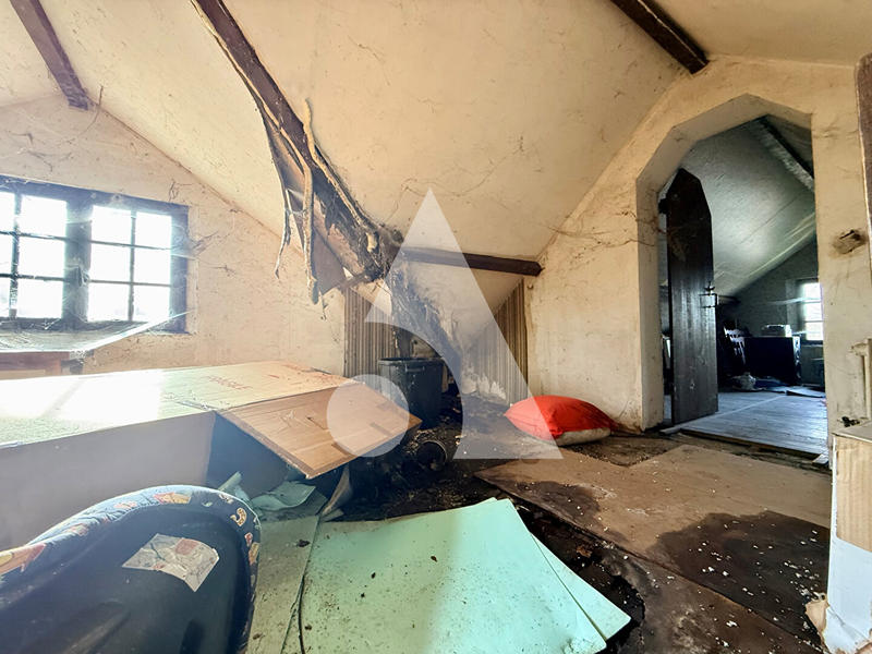 Maison - 90 m² - 5 pièces