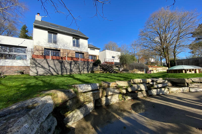 Propriété - 130 m² - 7 pièces