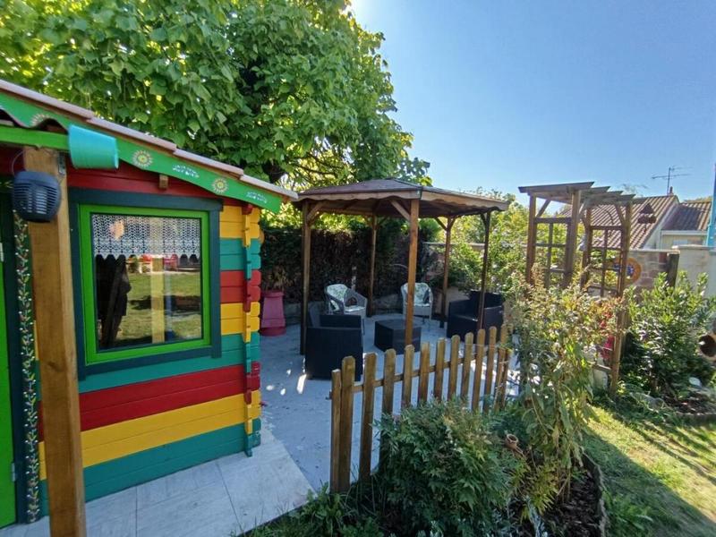 Maison - 136 m² - 6 pièces