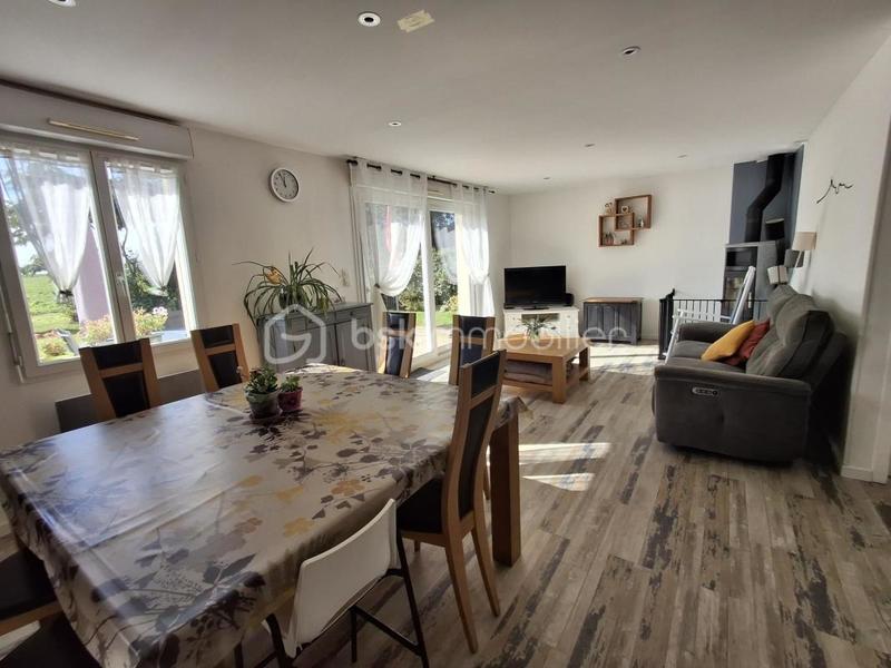 Pavillon - 100 m² - 5 pièces