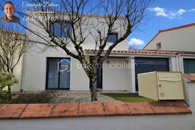 Maison traditionnelle - 120 m² - 5 pièces