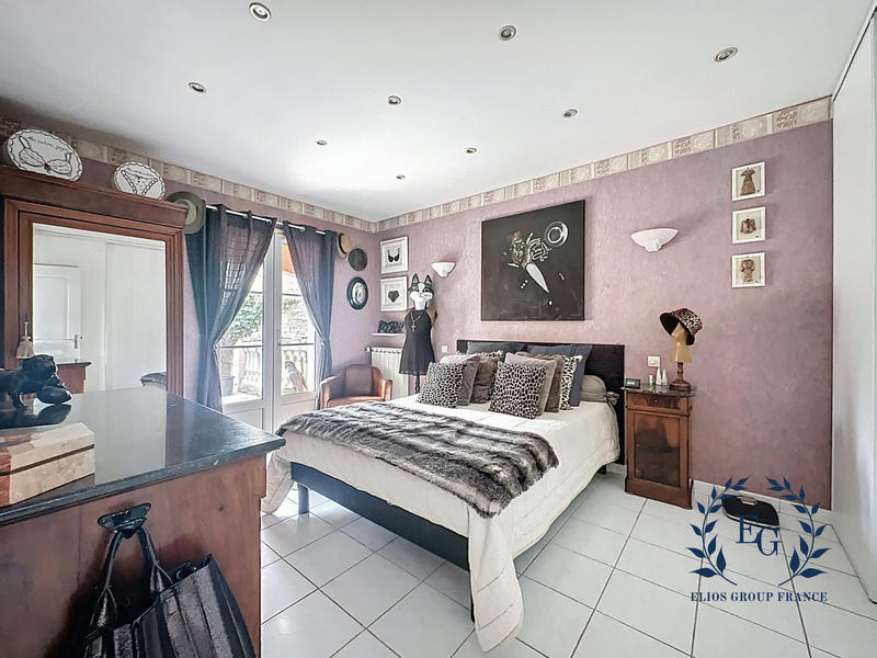 Maison - 101 m² - 5 pièces