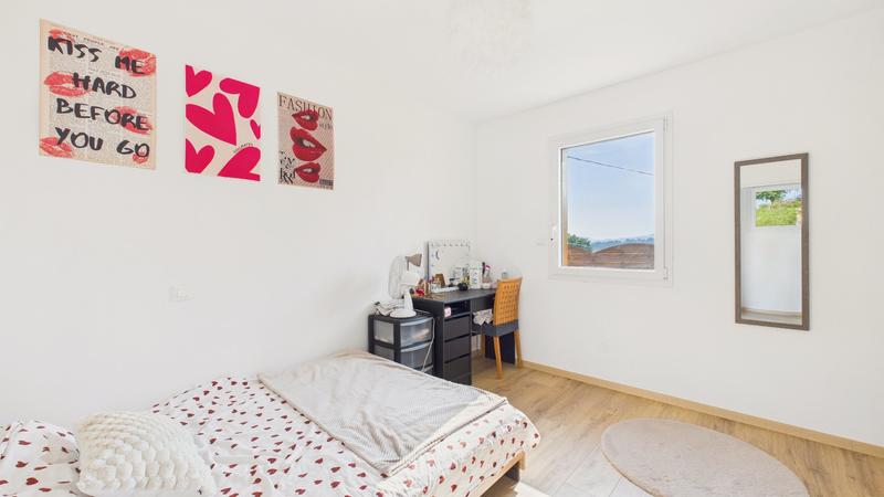 Maison - 95 m² - 4 pièces