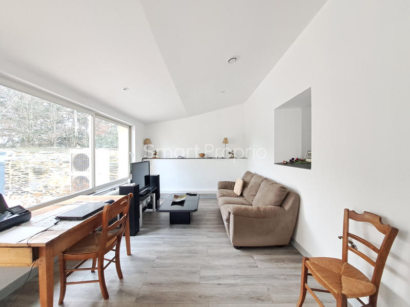 Propriété - 233 m² - 9 pièces