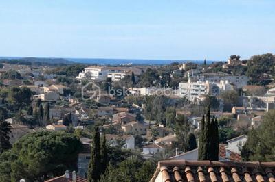 Maison - 104 m² - 5 pièces