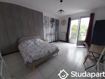 Chambre - 12 m² - 1 pièce