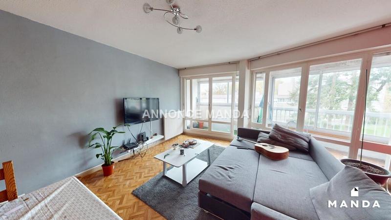 Chambre - 10 m² - 4 pièces