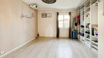 Maison - 115 m² - 7 pièces