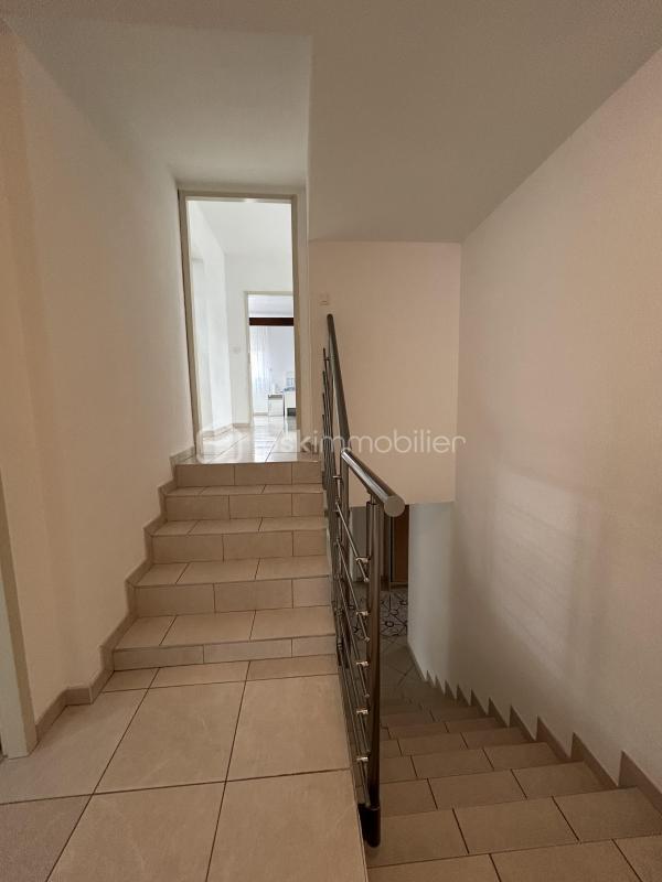 Maison - 157 m² - 8 pièces