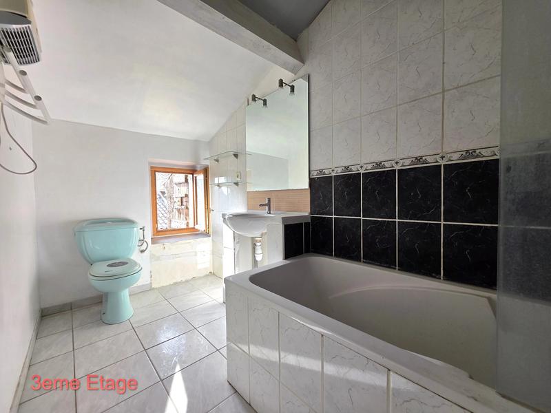 Maison de village - 100 m² - 3 pièces