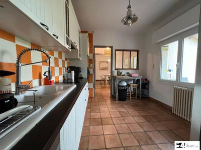 Maison traditionnelle - 153 m² - 5 pièces