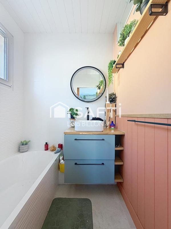 Maison - 102 m² - 4 pièces