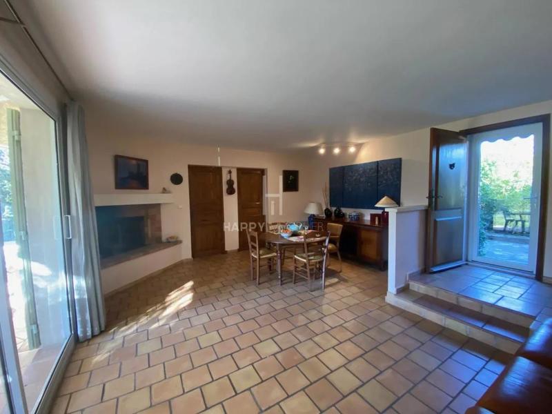 Maison - 265 m² - 12 pièces
