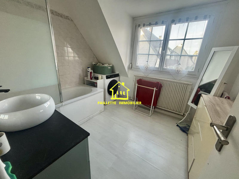 Maison - 94 m² - 5 pièces