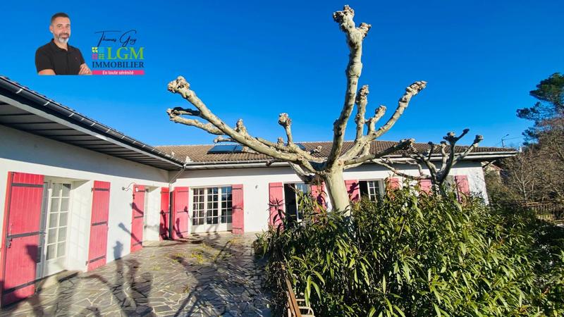 Maison - 255 m² - 6 pièces