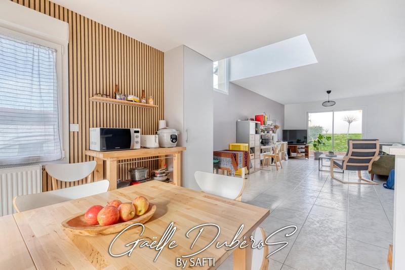 Maison - 115 m² - 6 pièces