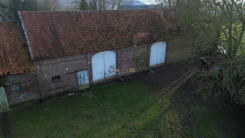 Maison ancienne - 350 m² - 1 pièce