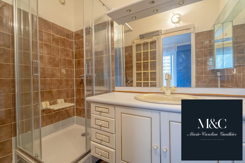 Appartement - 101 m² - 4 pièces