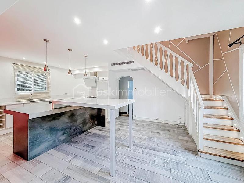 Villa - 140 m² - 5 pièces