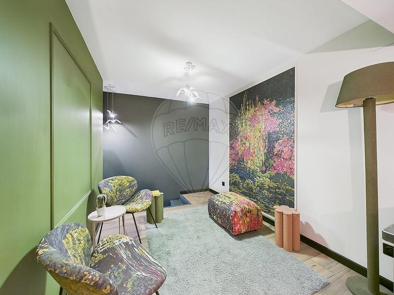 Maison - 270 m² - 7 pièces