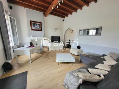 Maison - 270 m² - 9 pièces