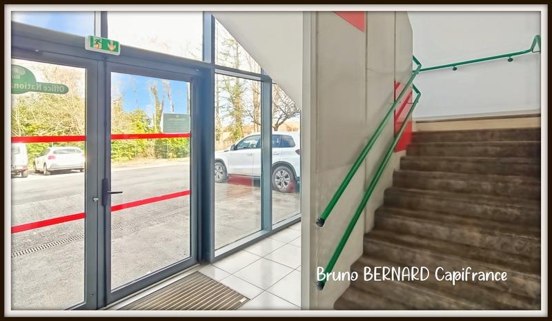 Immeuble - 900 m² - 5 pièces