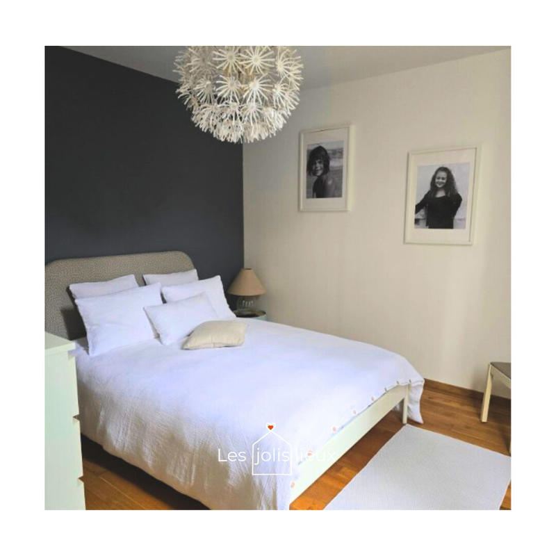 Maison - 221 m² - 10 pièces