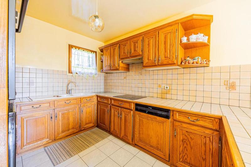 Maison - 140 m² - 5 pièces