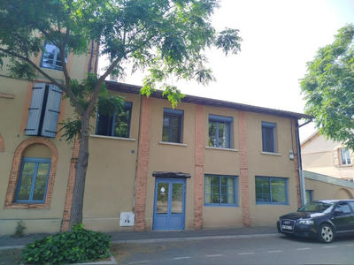 Appartement - 90 m² - 3 pièces