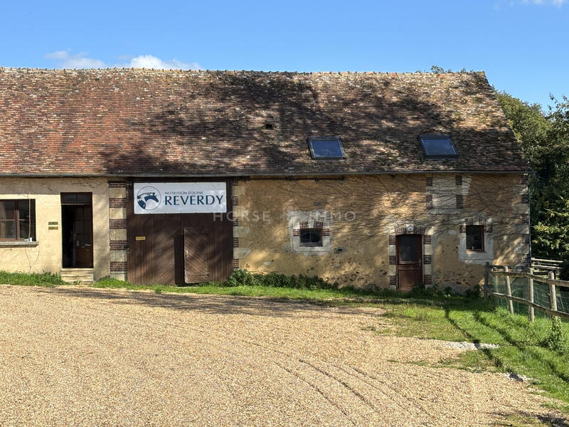 Maison - 310 m² - 7 pièces