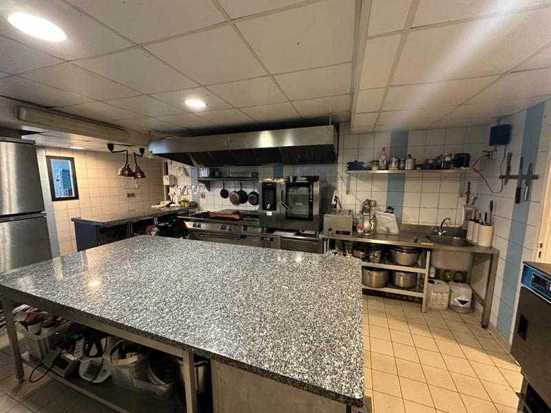 Immeuble - 310 m² - 5 pièces