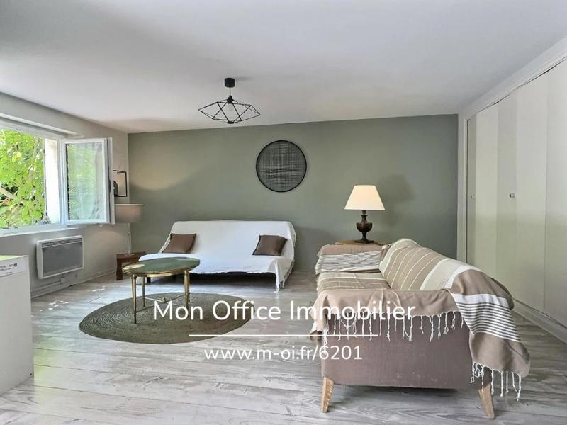 Maison - 250 m² - 10 pièces