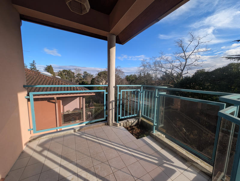 Appartement - 95 m² - 5 pièces