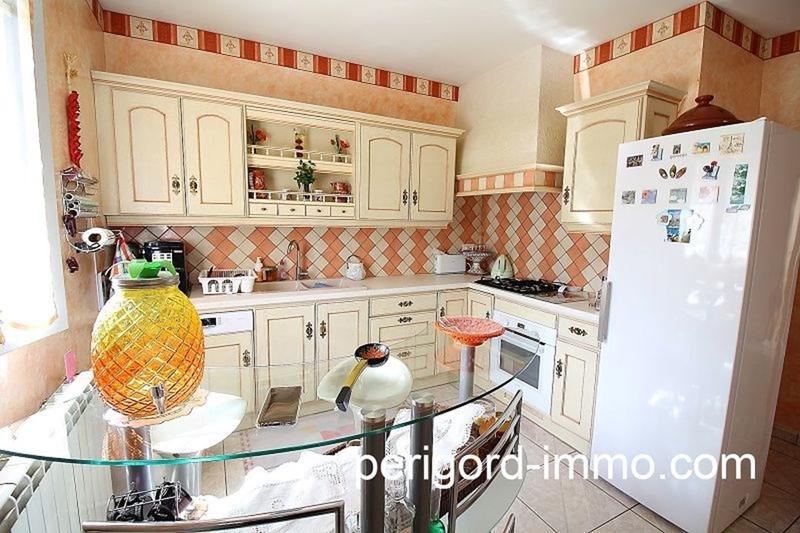 Maison traditionnelle - 275 m² - 14 pièces