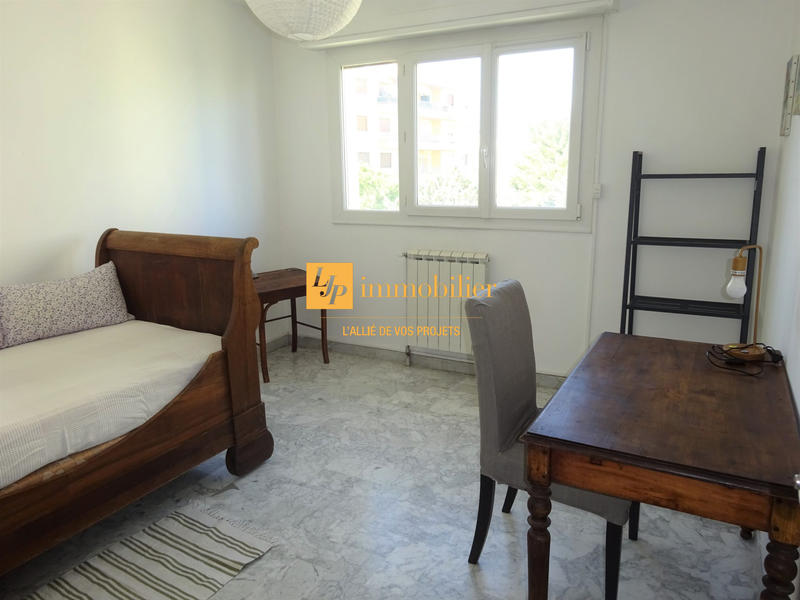 Appartement - 95 m² - 4 pièces