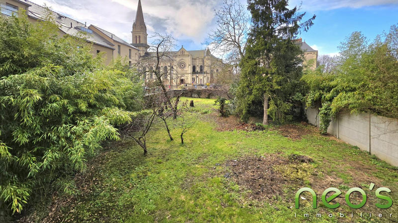 Immeuble - 250 m² - 11 pièces