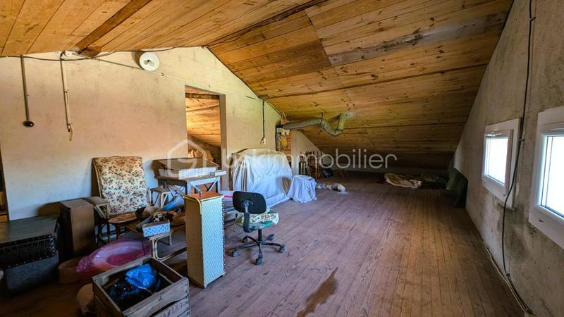 Maison traditionnelle - 90 m² - 7 pièces