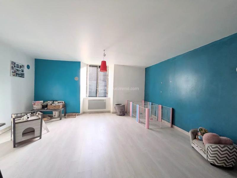 Maison - 196 m² - 6 pièces