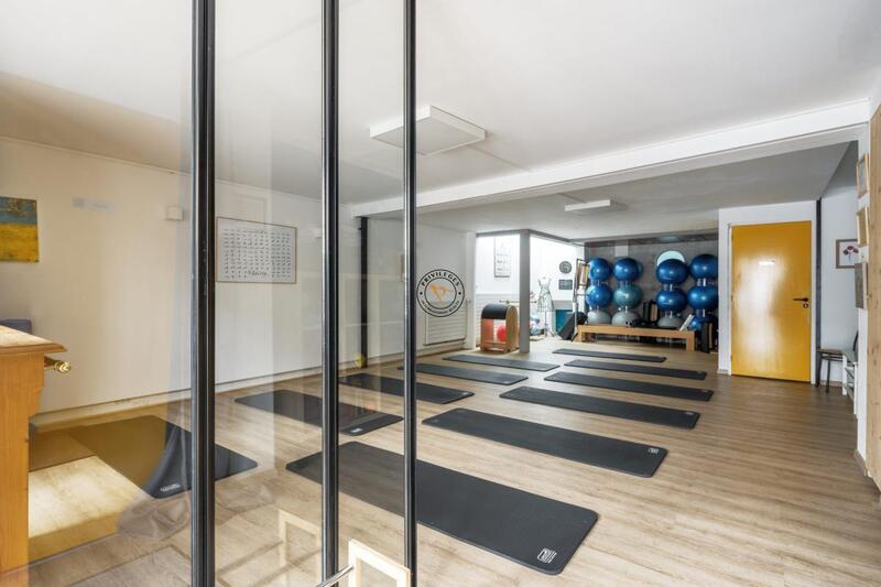 Maison - 252 m² - 9 pièces