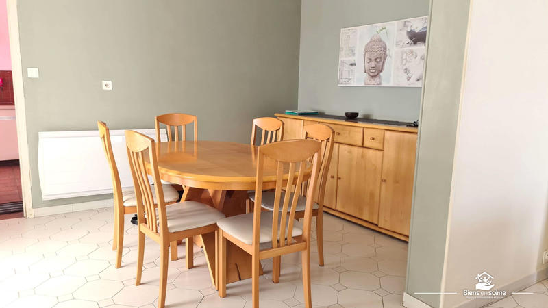 Villa - 196 m² - 8 pièces